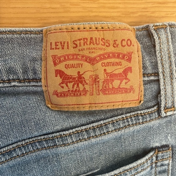 Levi’s Wedgie Straight Jeans - Picture 6 of 6